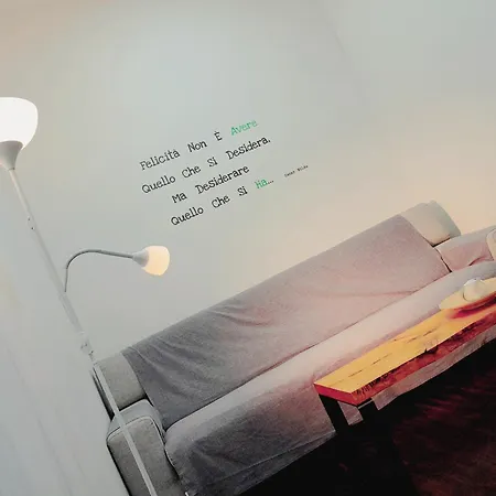 Piazza Carita' Centro Storico Apartment Naples Room photo