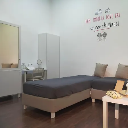 Piazza Carita' Centro Storico Apartment Naples Room photo