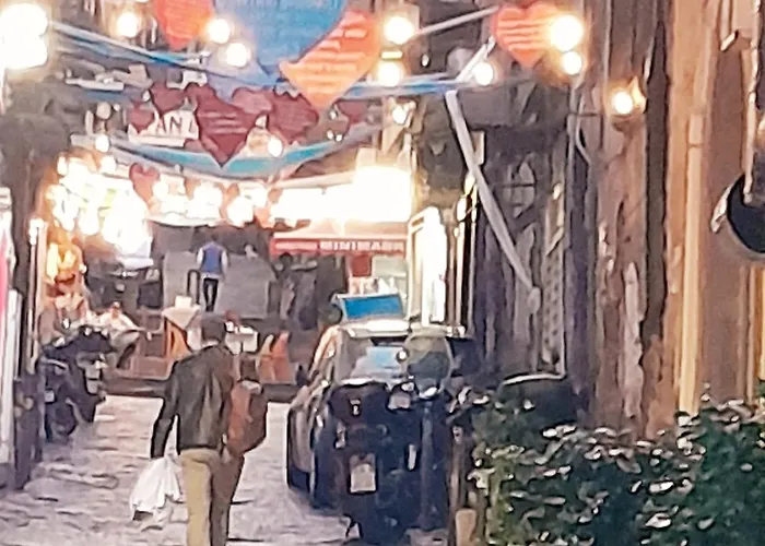 Piazza Carita\' Centro Storico