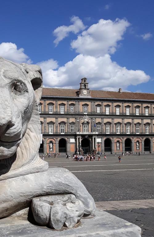 Piazza Carita' Centro Storico