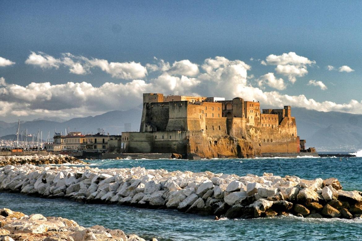 Piazza Carita' Centro Storico Apartment Naples